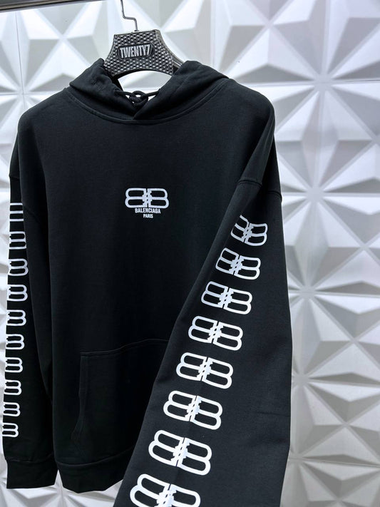 BALENCIAGA