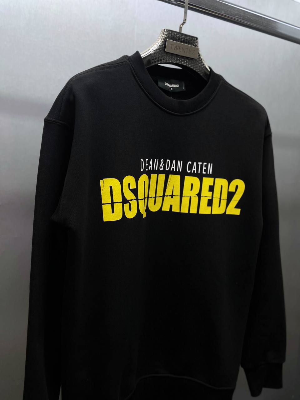 DSQUARED2