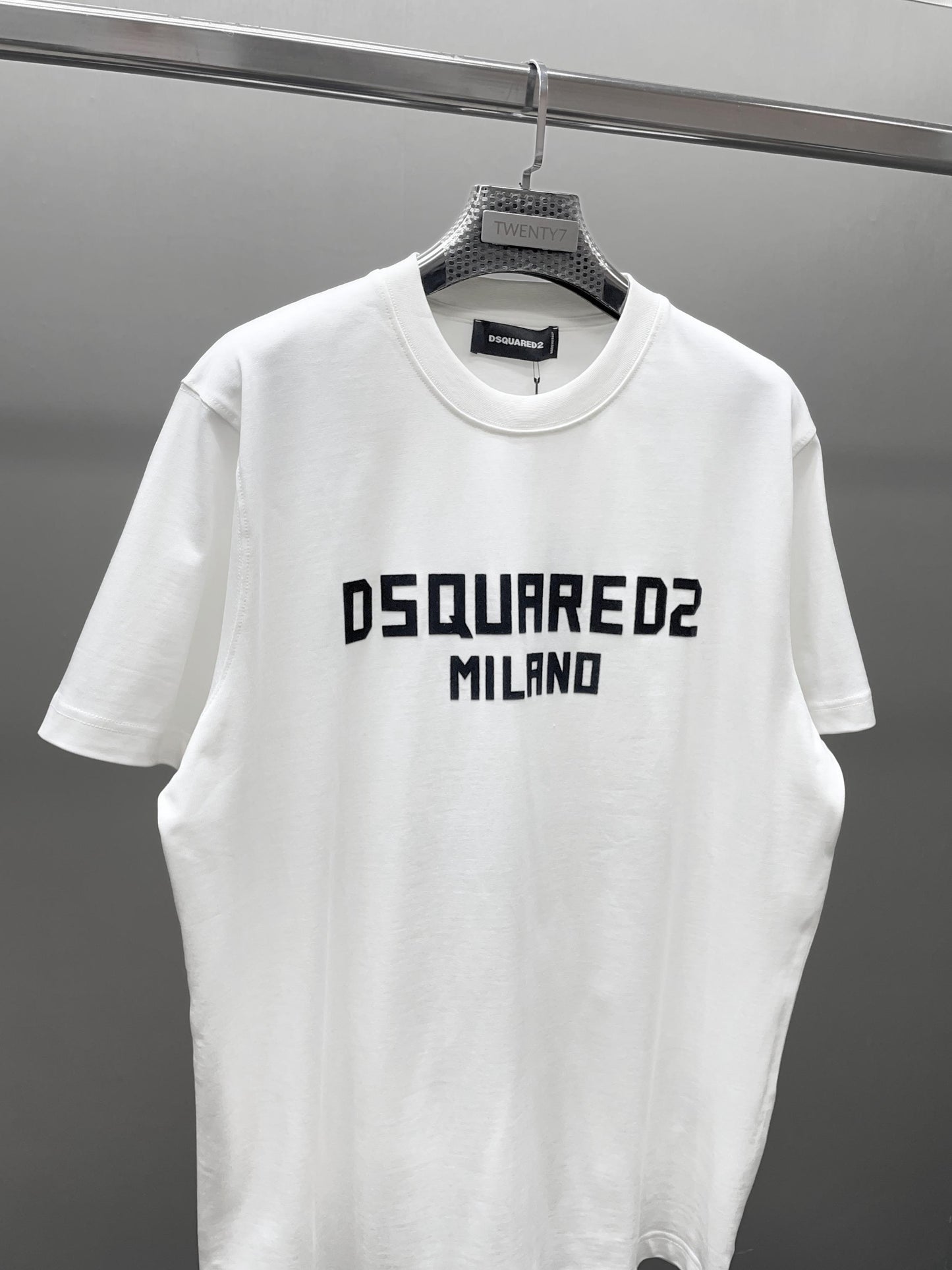 DSQUARED2