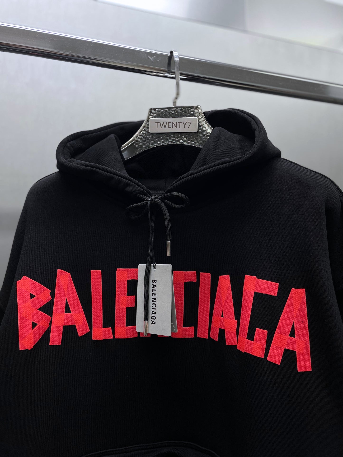 BALENCIAGA