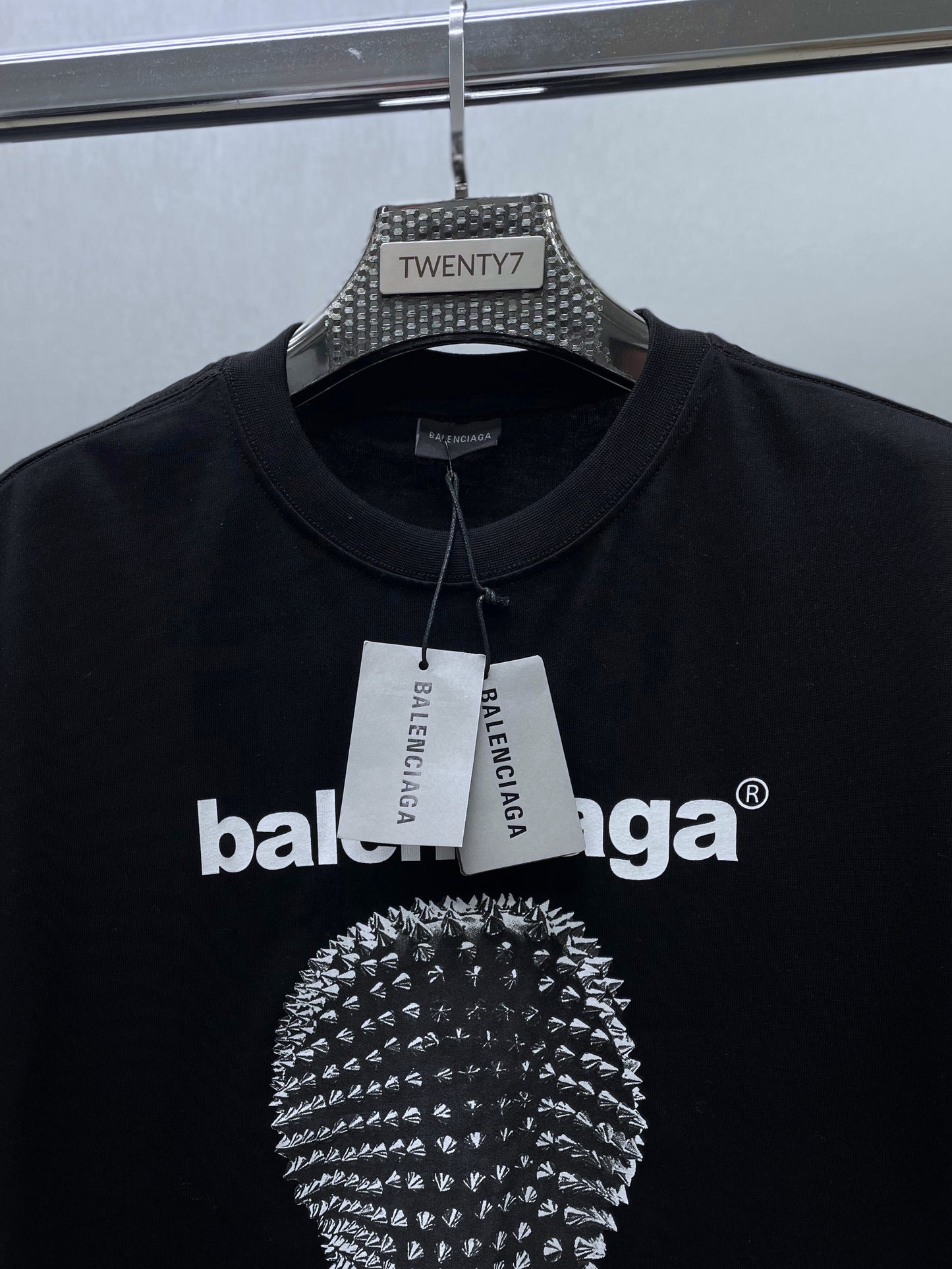 BALENCIAGA