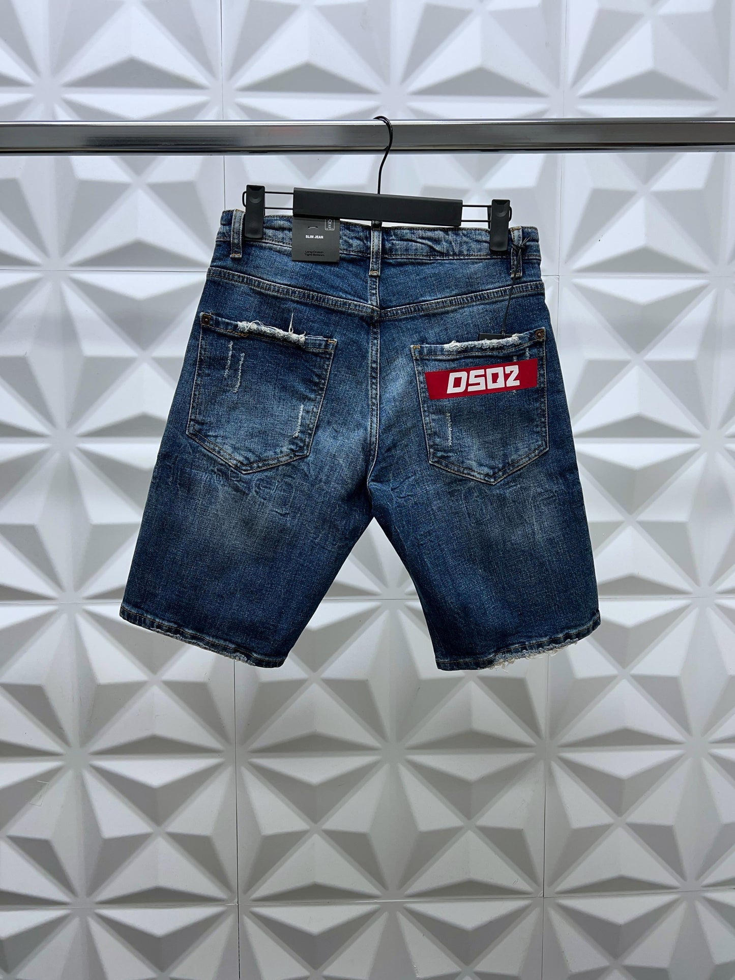 DSQUARED2