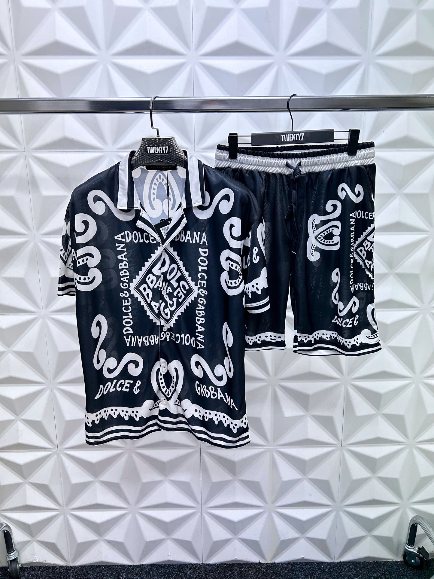 D&G