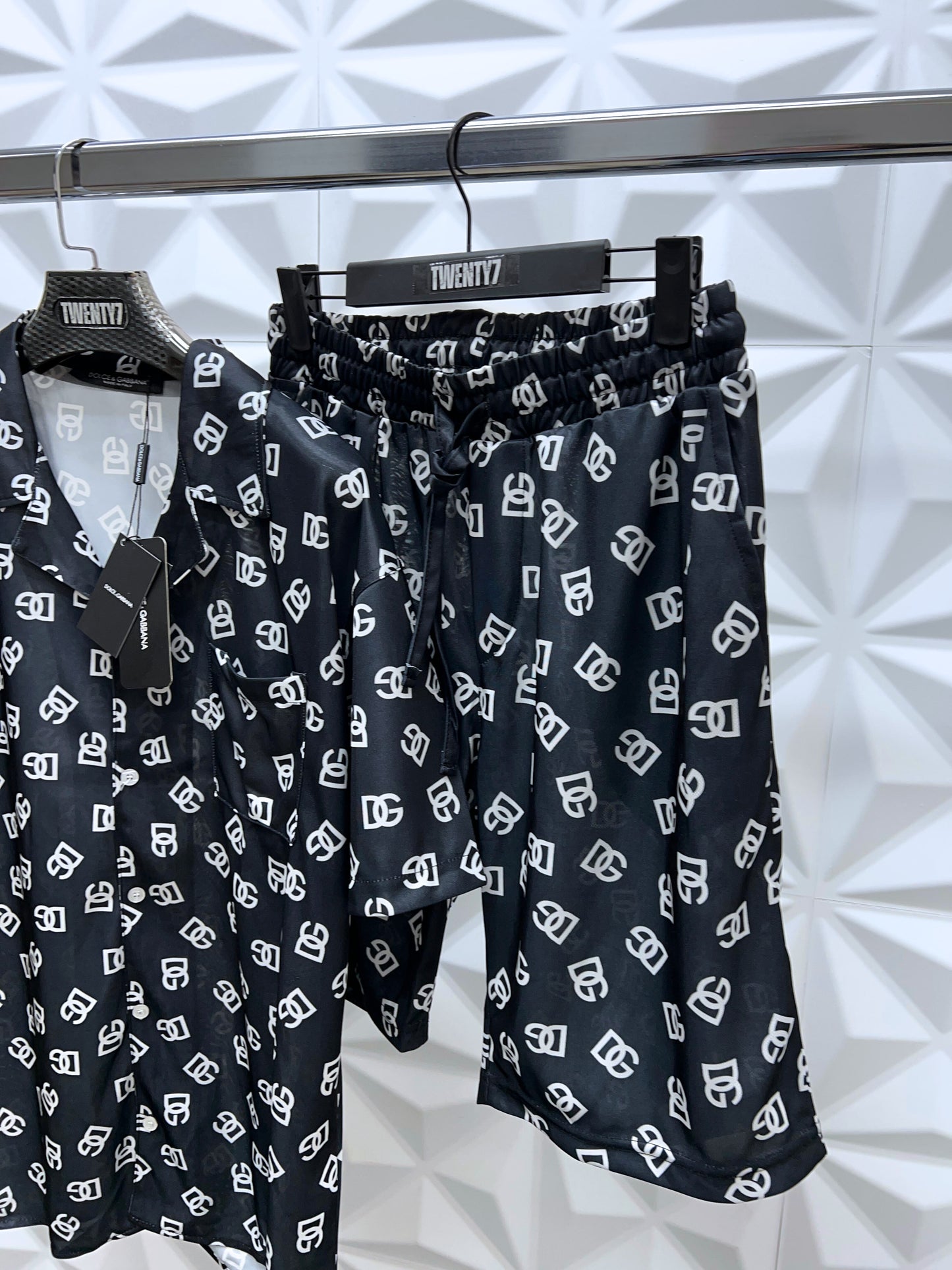 D&G