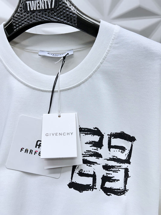 GIVENCHY