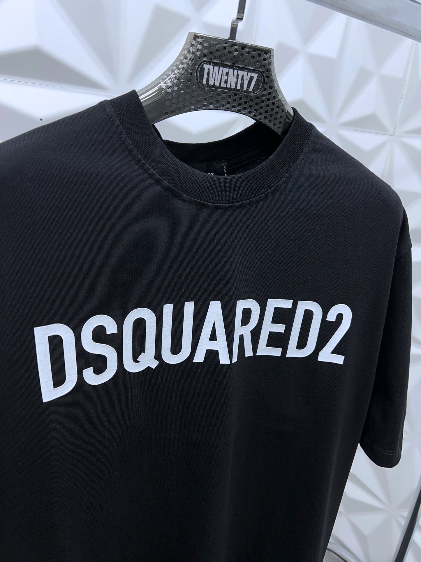 DSQUARED2