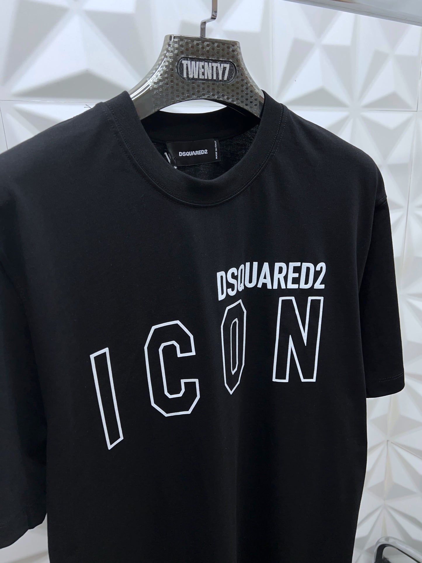 DSQUARED2