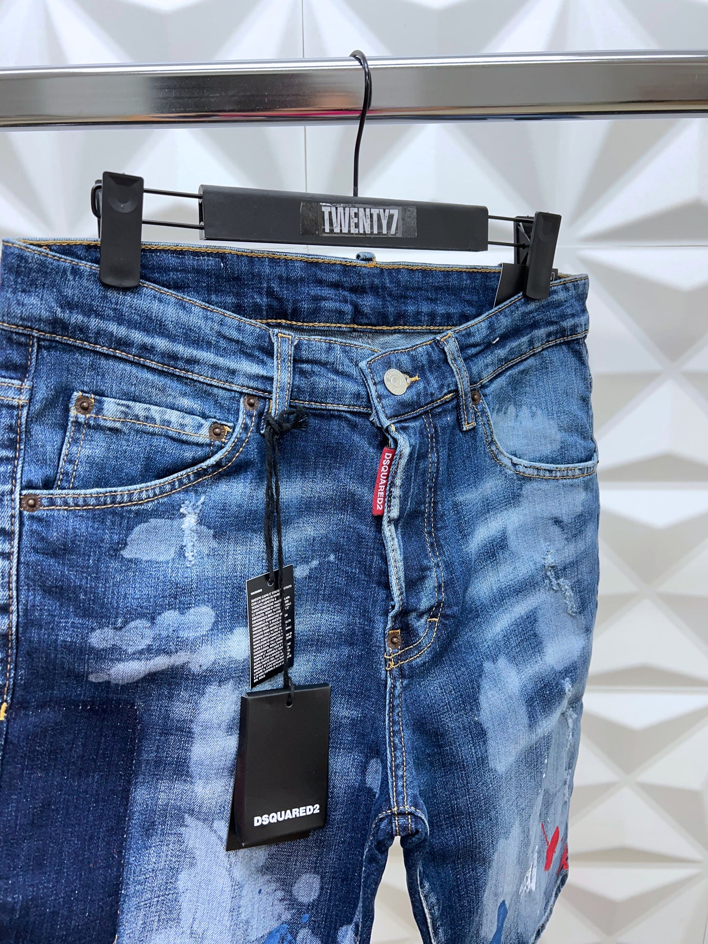 DSQUARED2