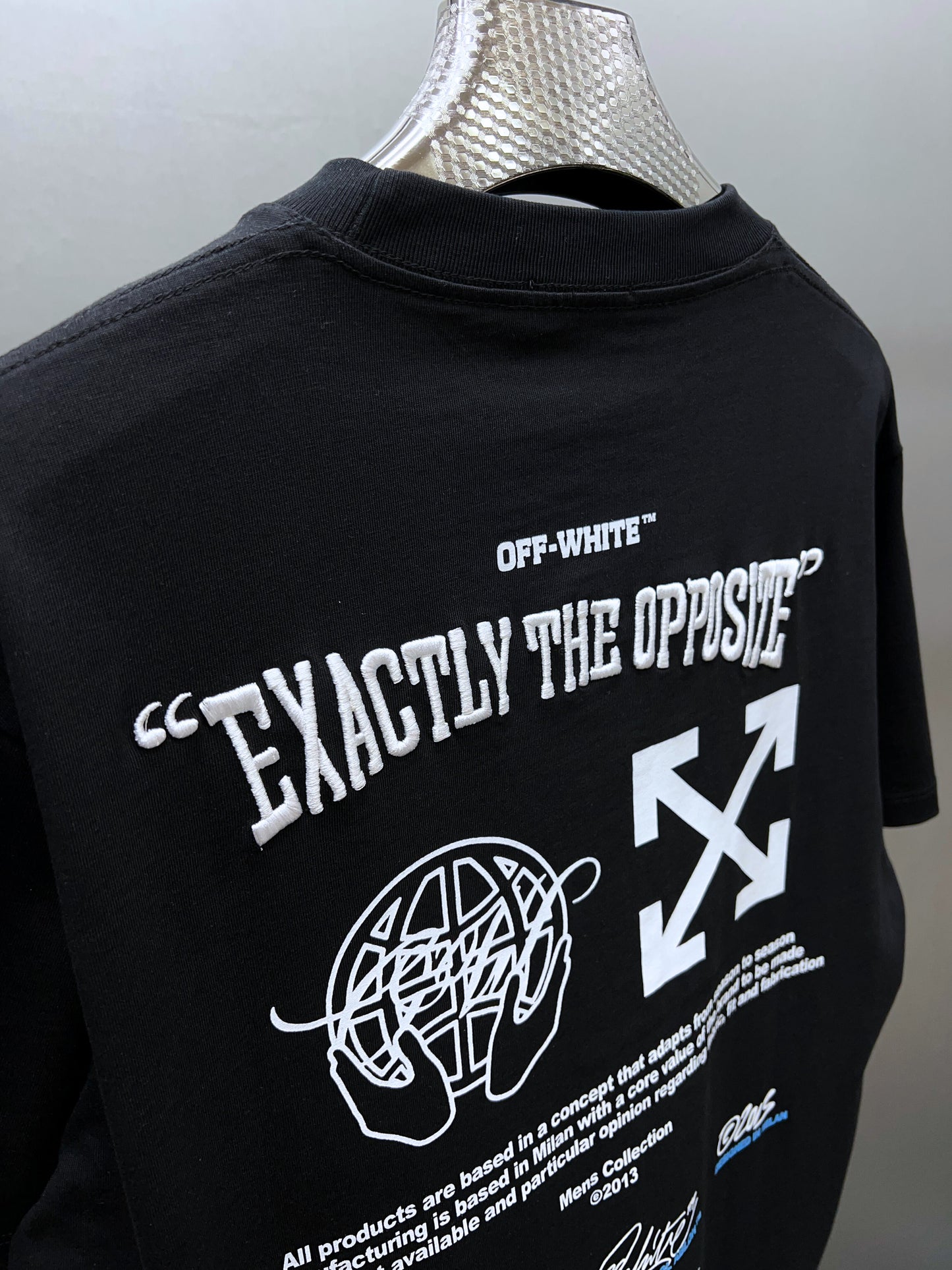 OFF WHITE