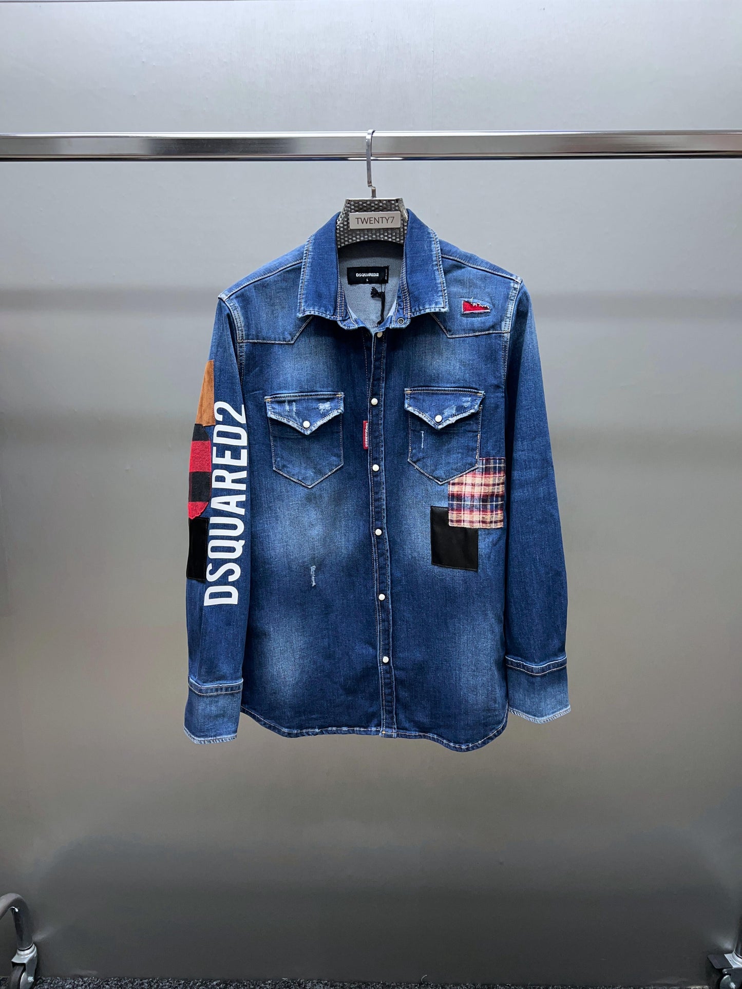 DSQUARED2