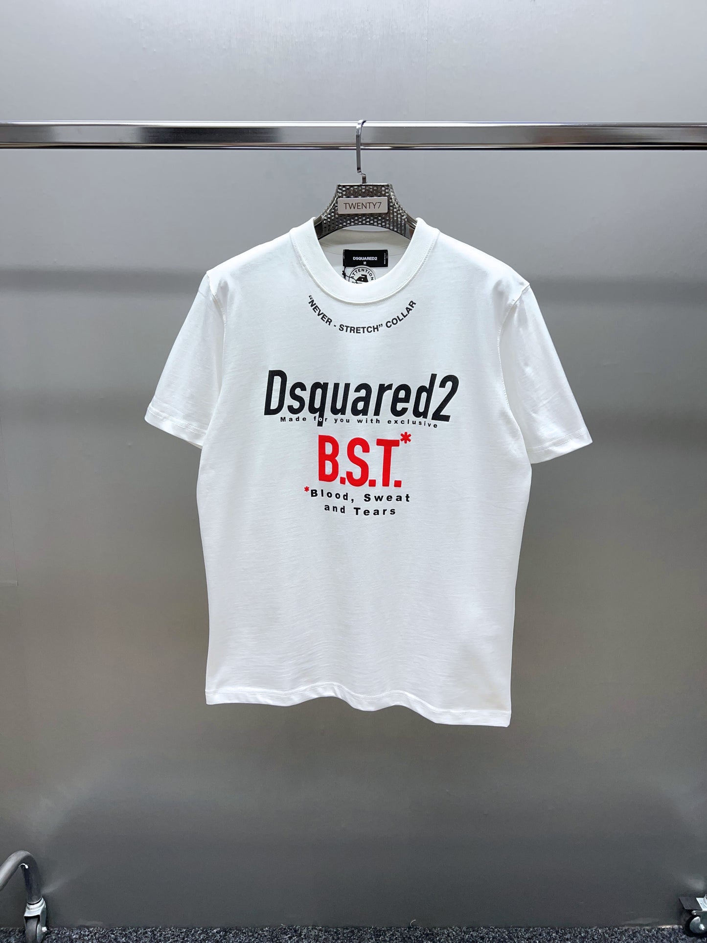 DSQUARED2