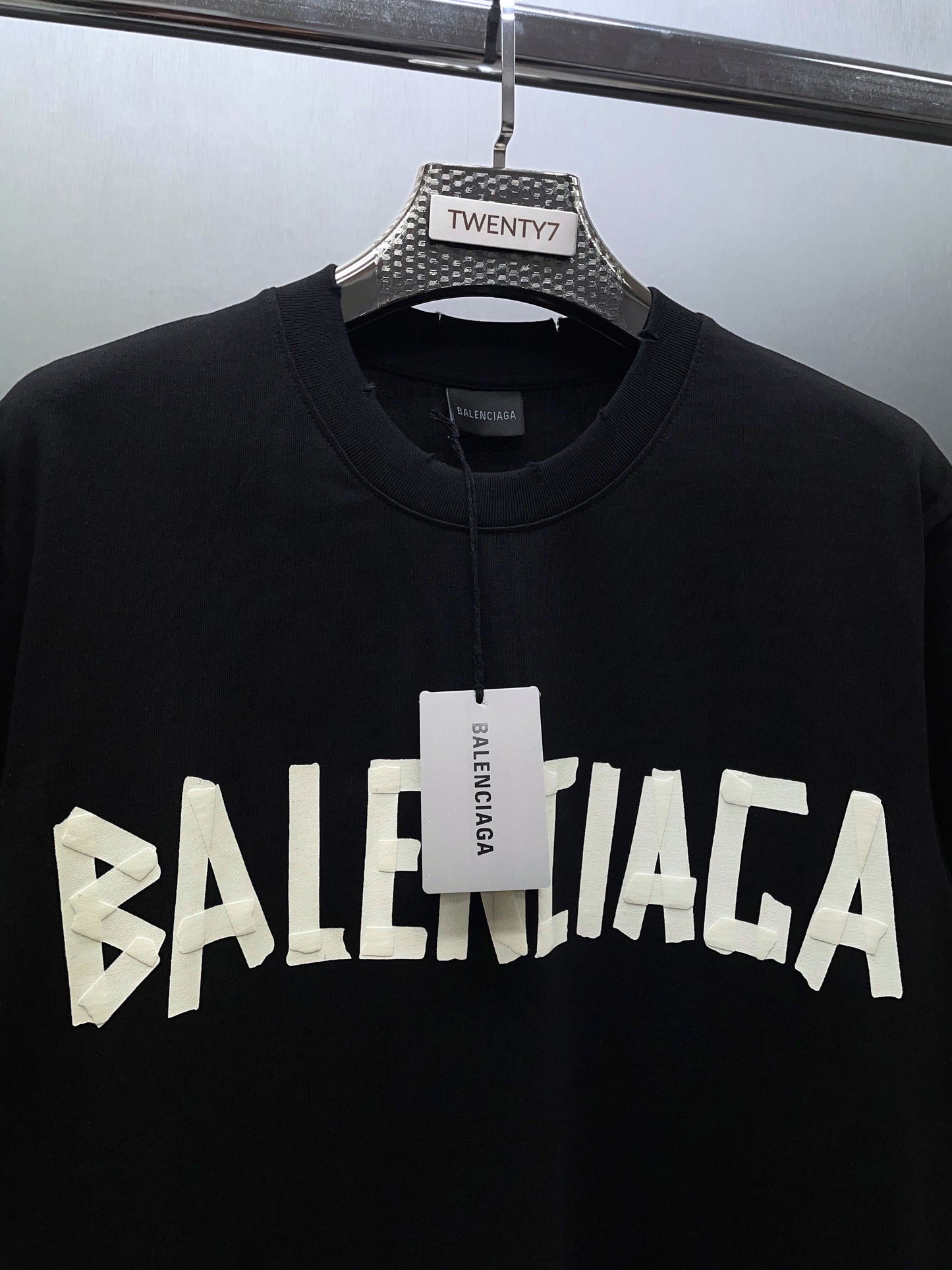 BALENCIAGA