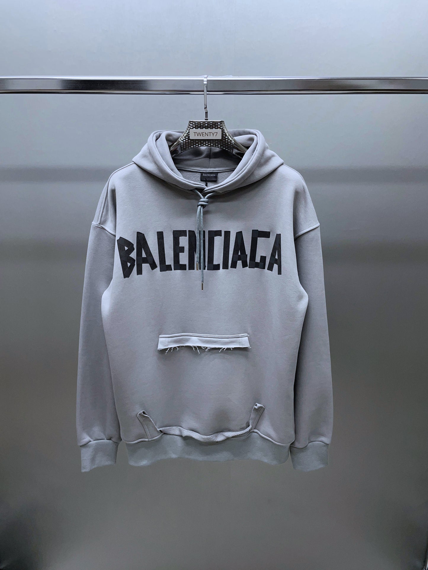 BALENCIAGA