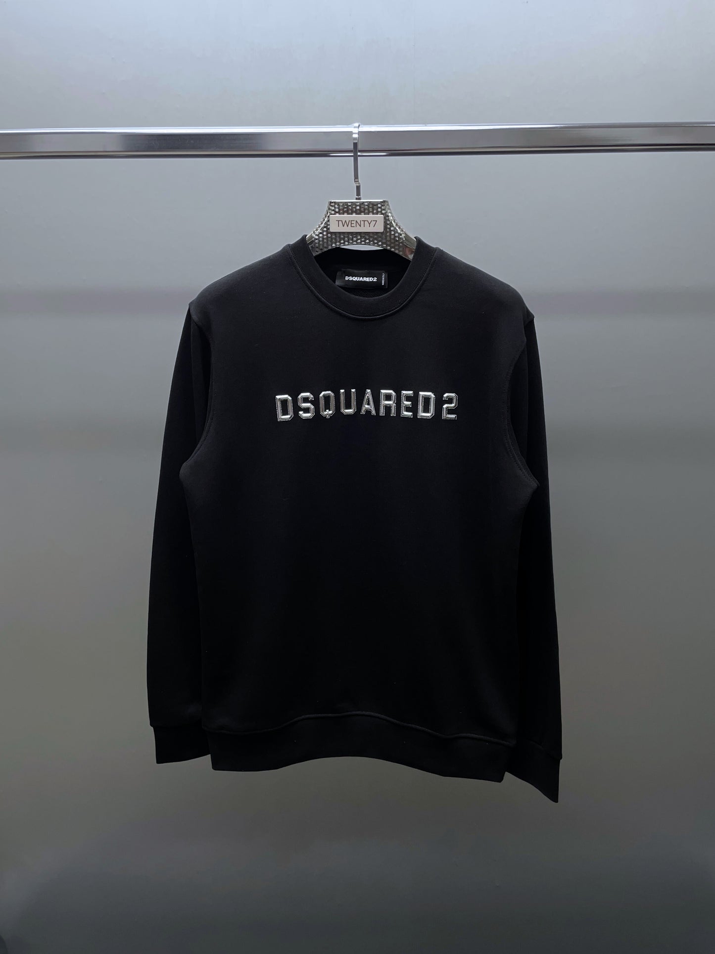 DSQUARED2