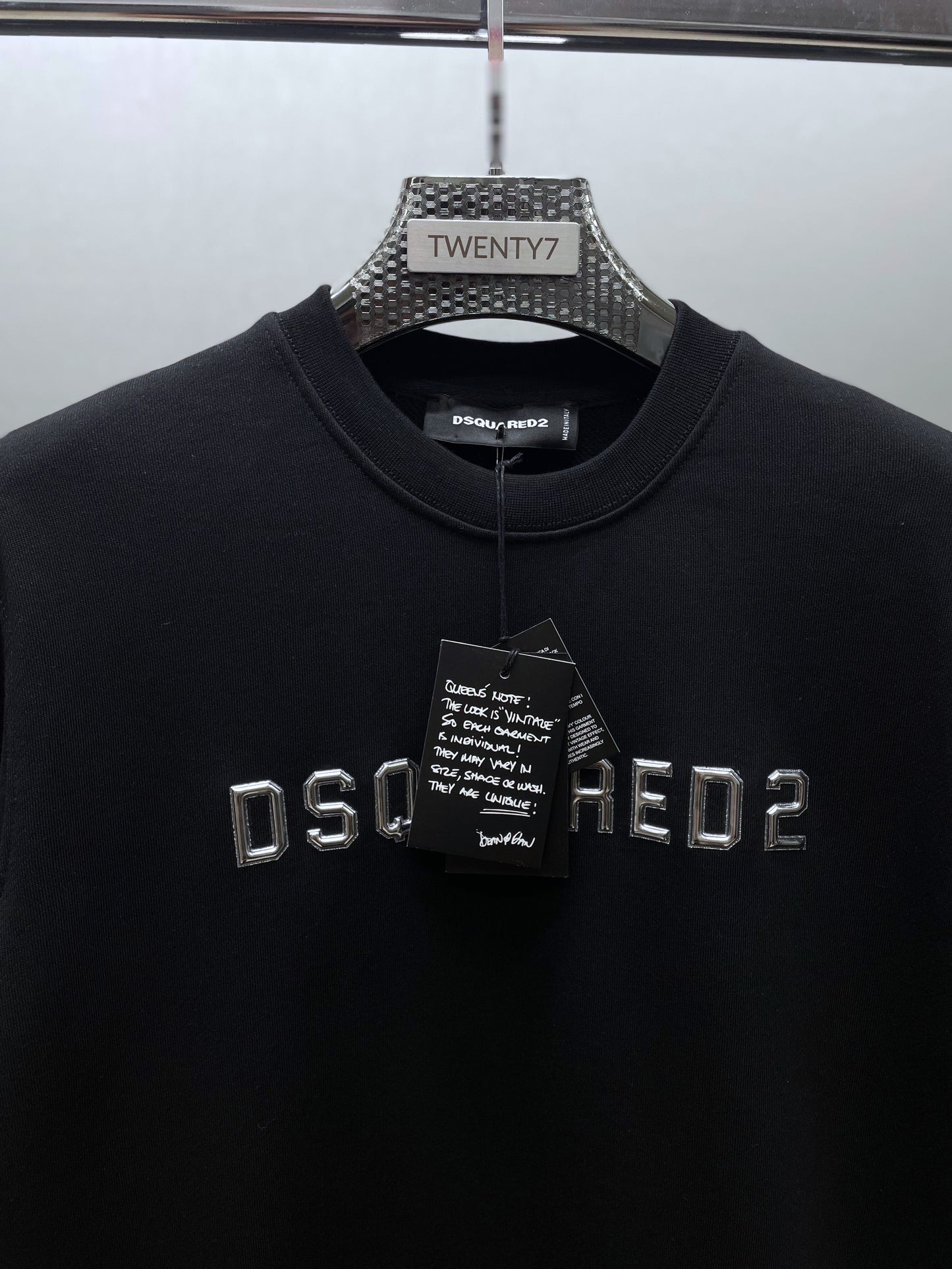 DSQUARED2