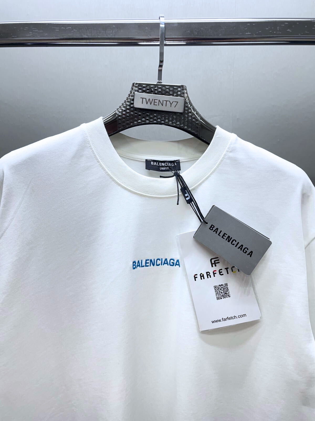 BALENCIAGA