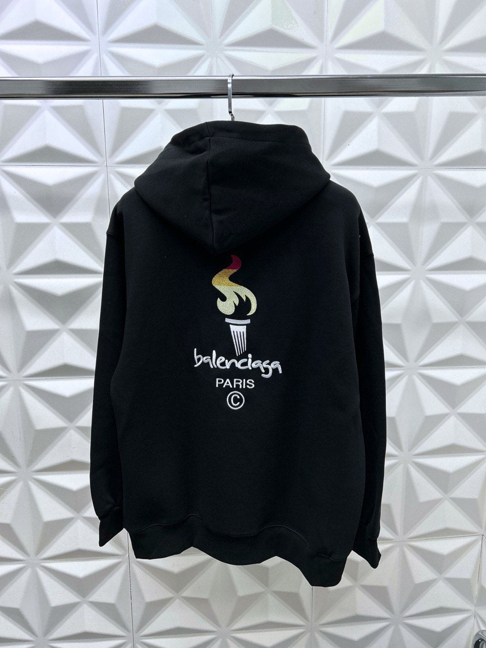 BALENCIAGA