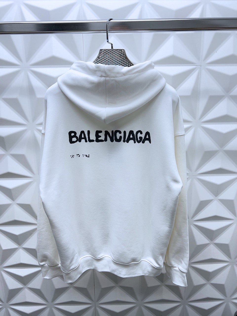 BALENCIAGA
