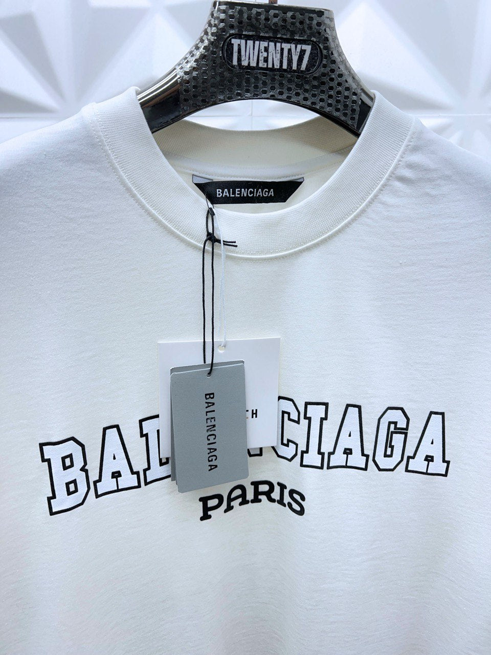 BALENCIAGA