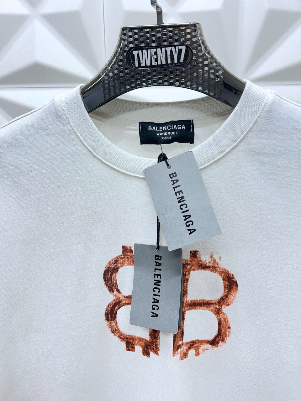 BALENCIAGA