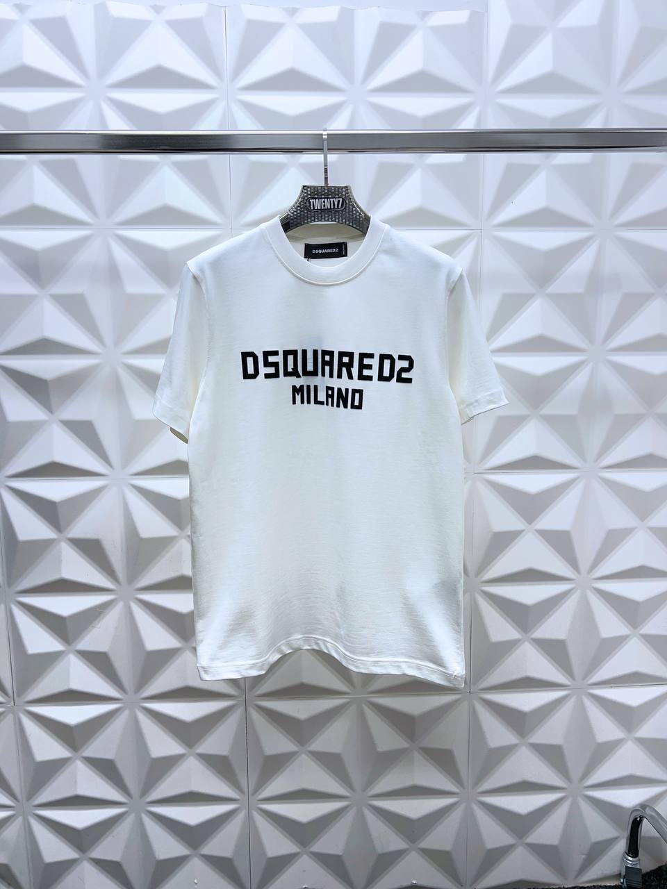 DSQUARED2
