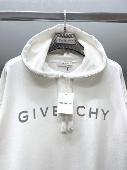 GIVENCHY