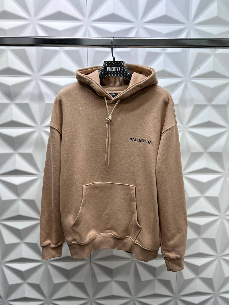 BALENCIAGA