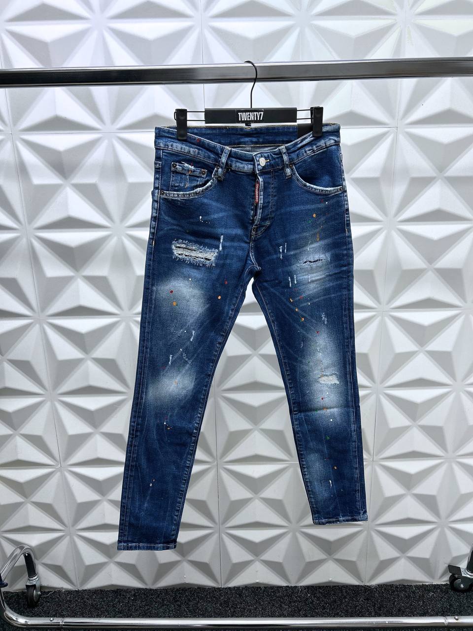 DSQUARED2