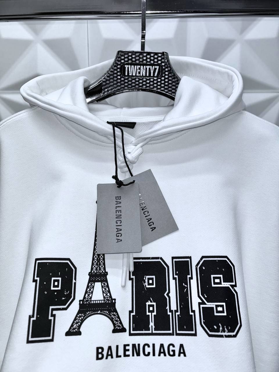 BALENCIAGA