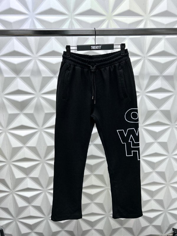 OFF WHITE