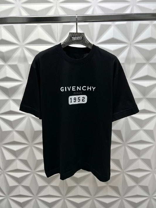 GIVENCHY