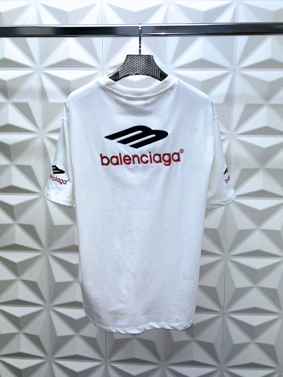 BALENCIAGA