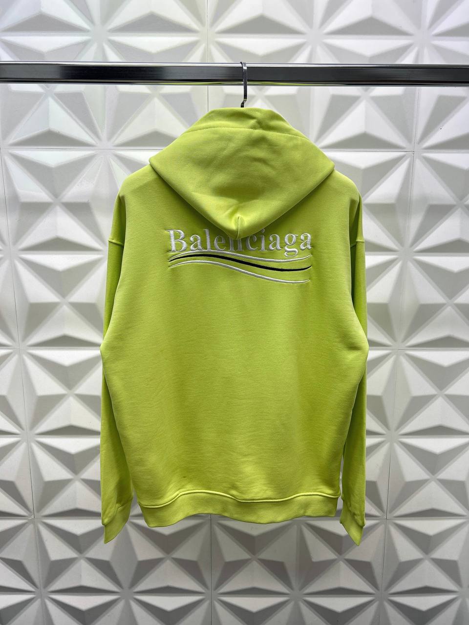 BALENCIAGA