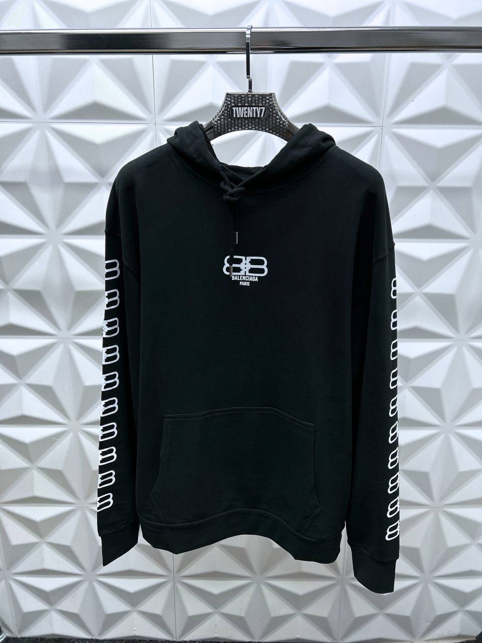 BALENCIAGA