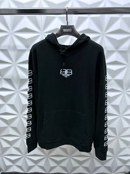 BALENCIAGA