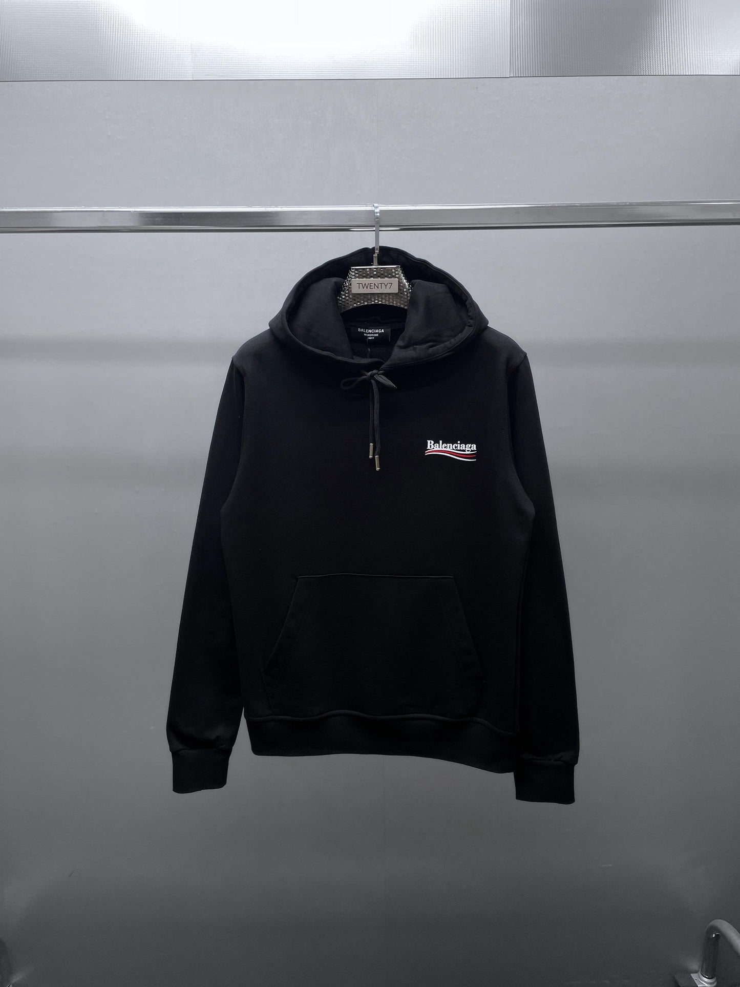 BALENCIAGA