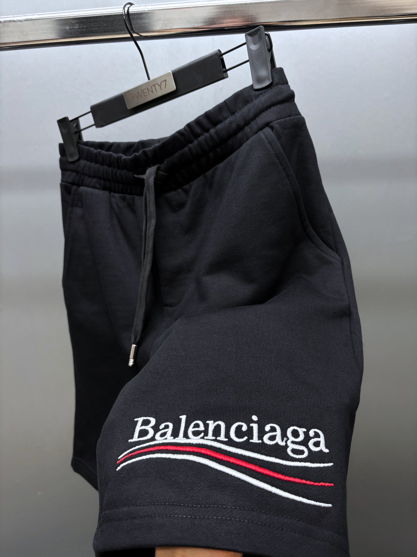 BALENCIAGA