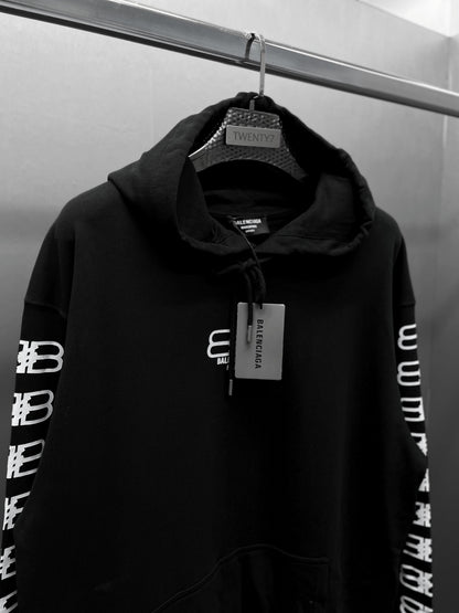 BALENCIAGA
