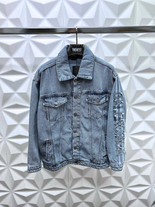 BALENCIAGA