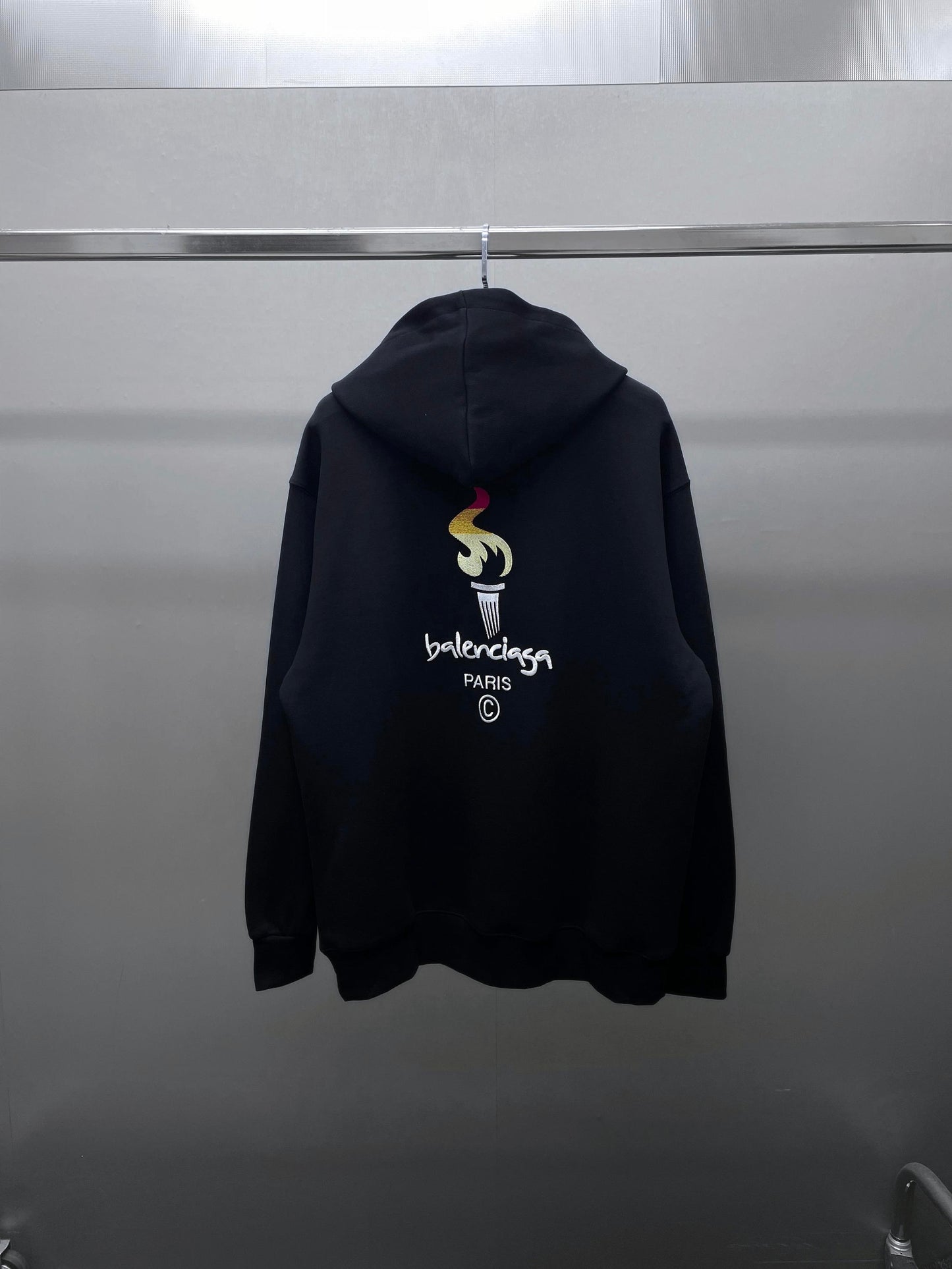 BALENCIAGA