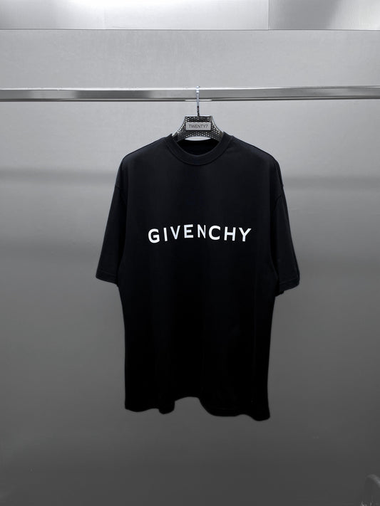 GIVENCHY