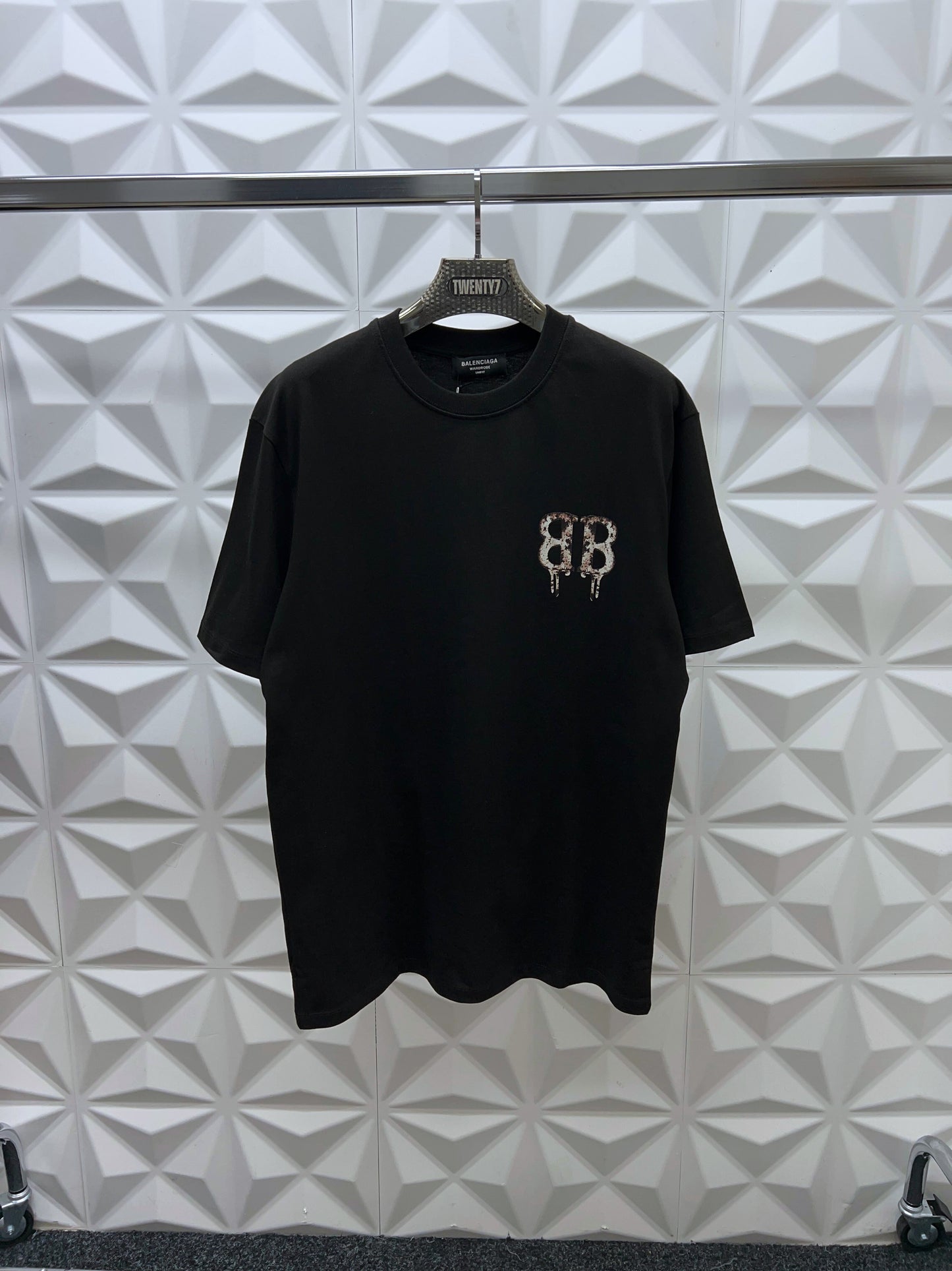 BALENCIAGA