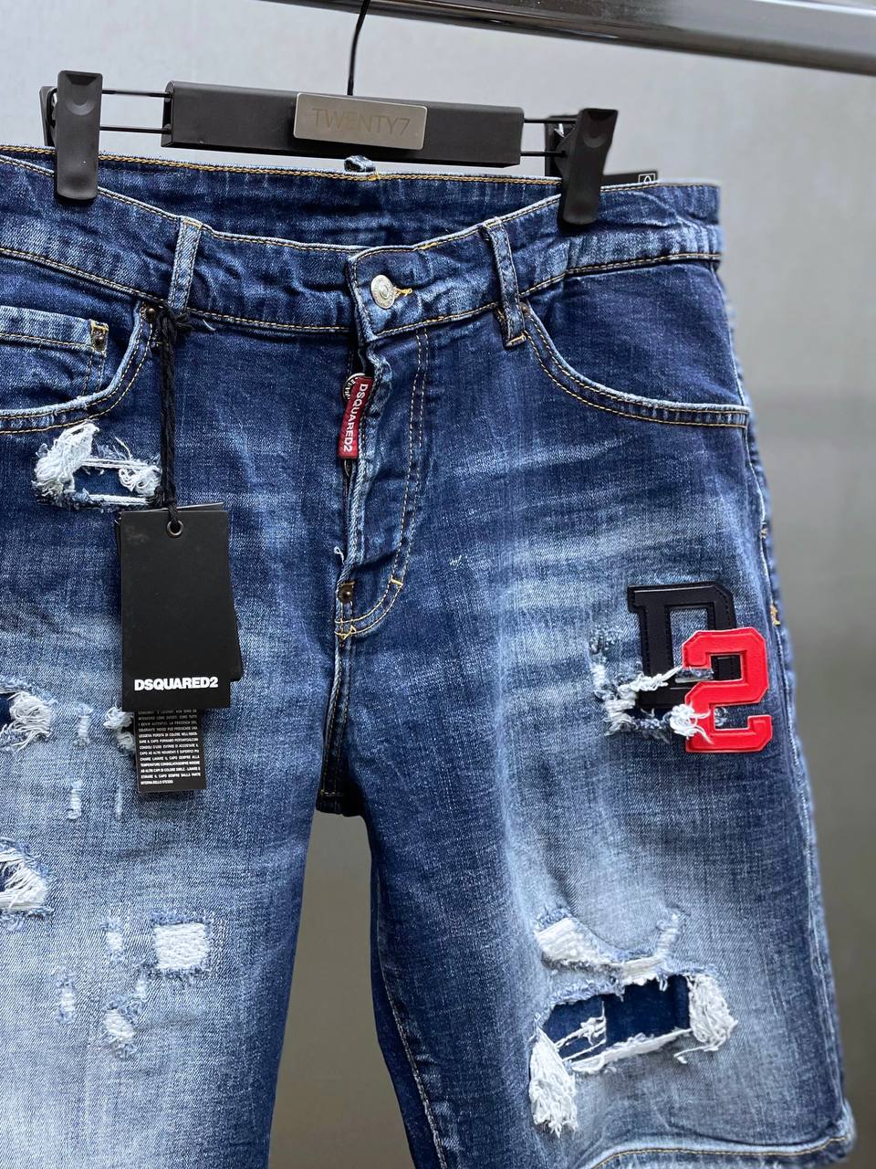 DSQUARED2