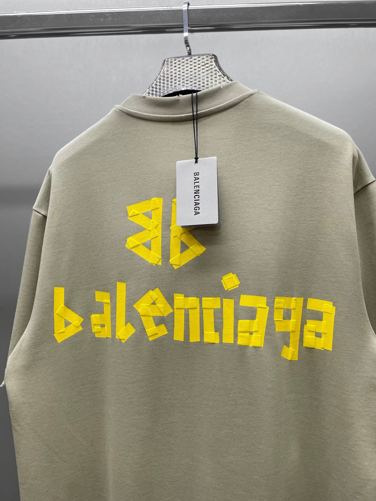 BALENCIAGA