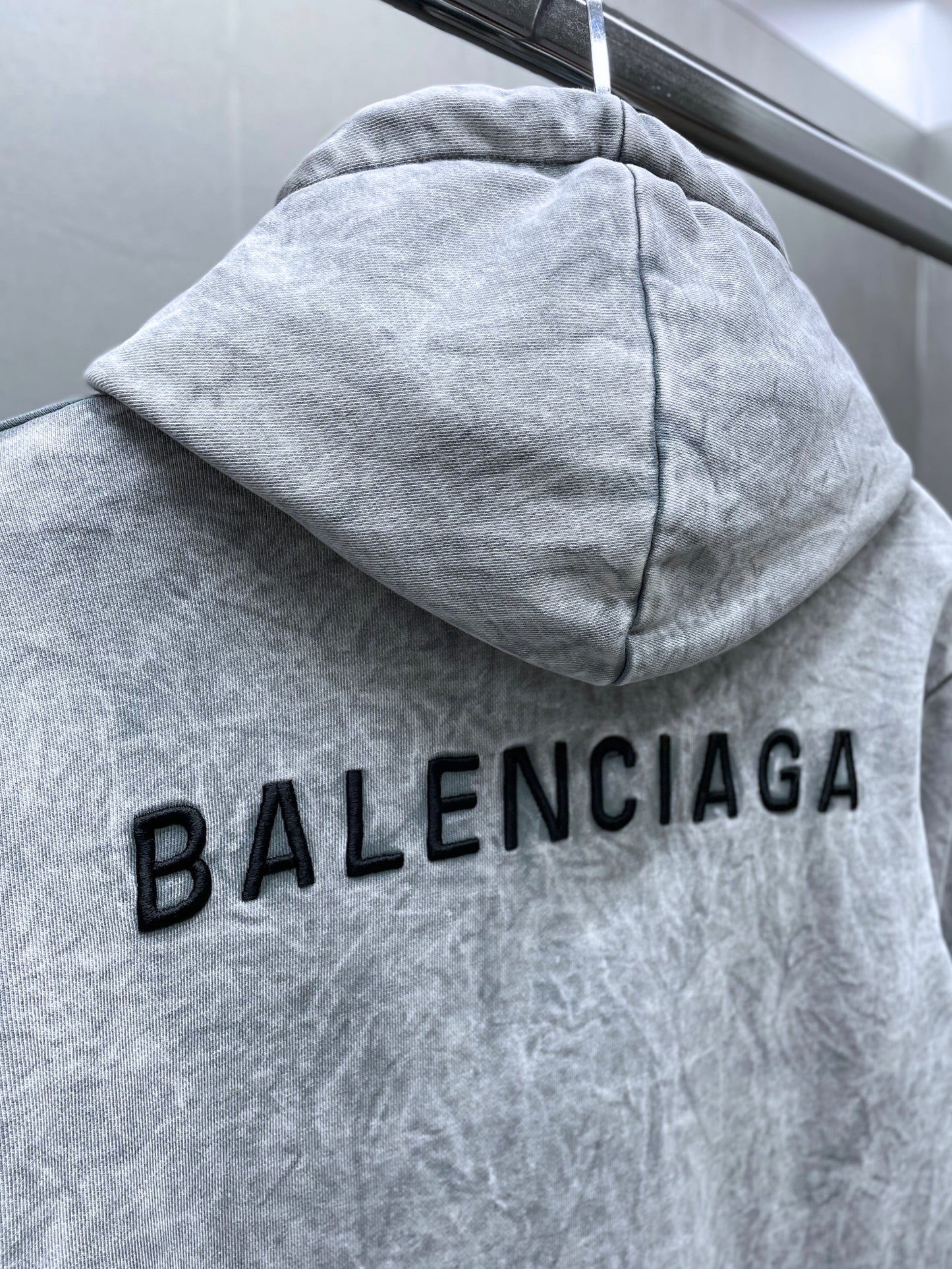 BALENCIAGA
