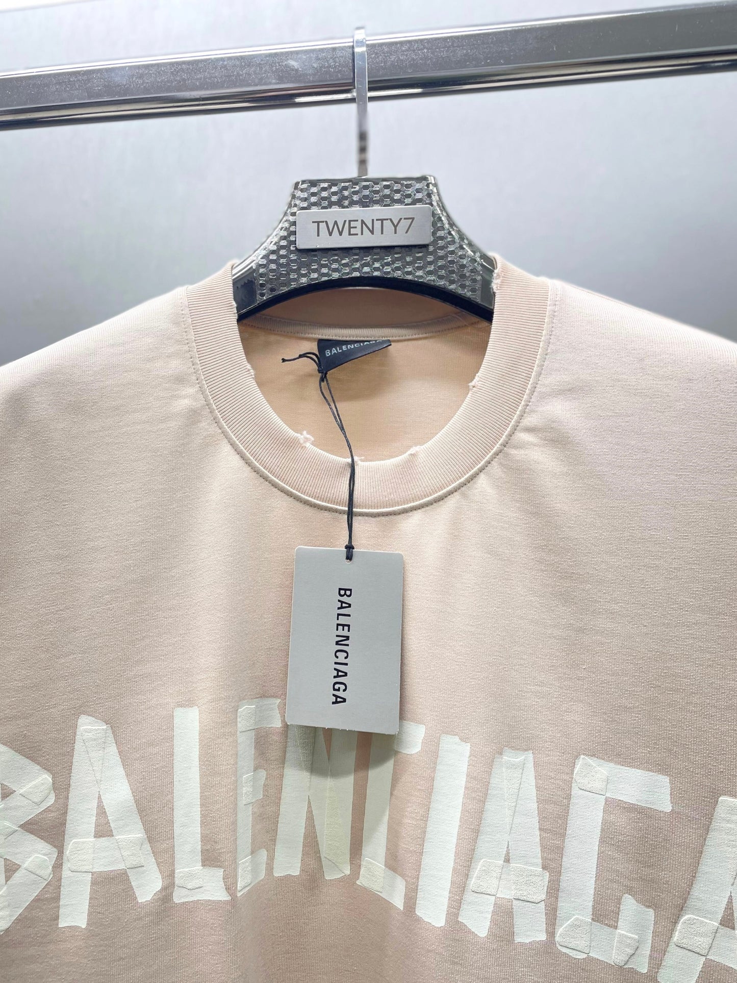 BALENCIAGA