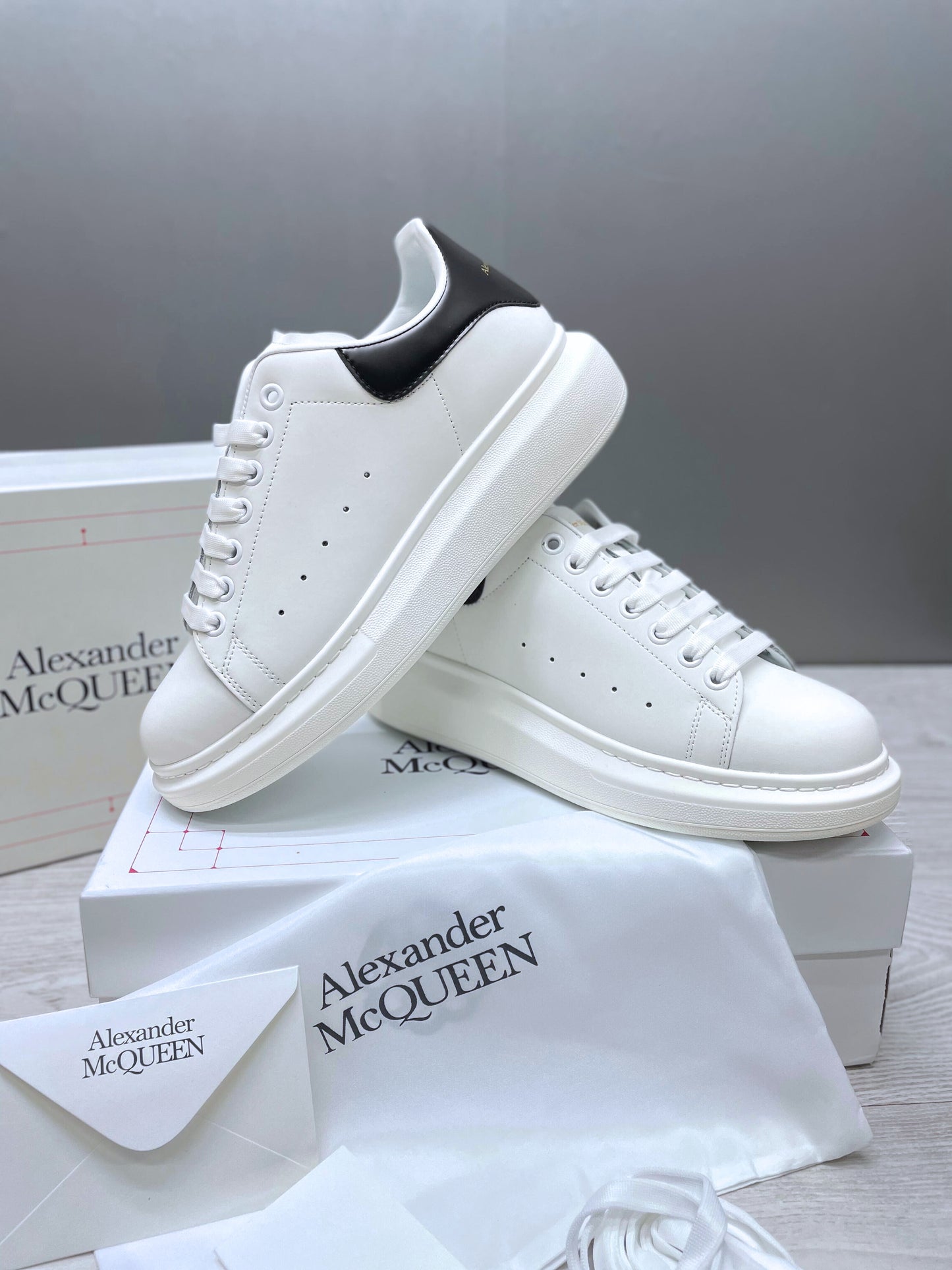 ALEXANDER MCQUEEN