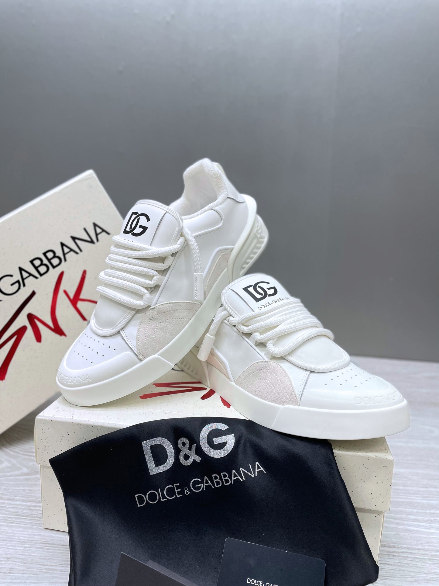 D&G