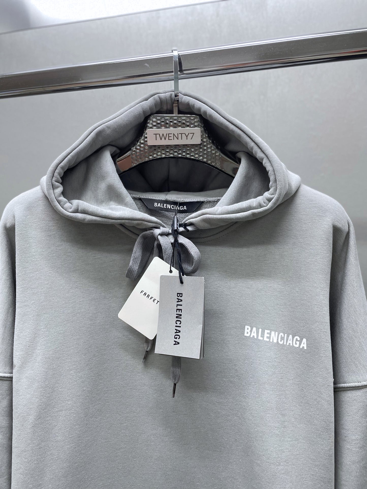 BALENCIAGA