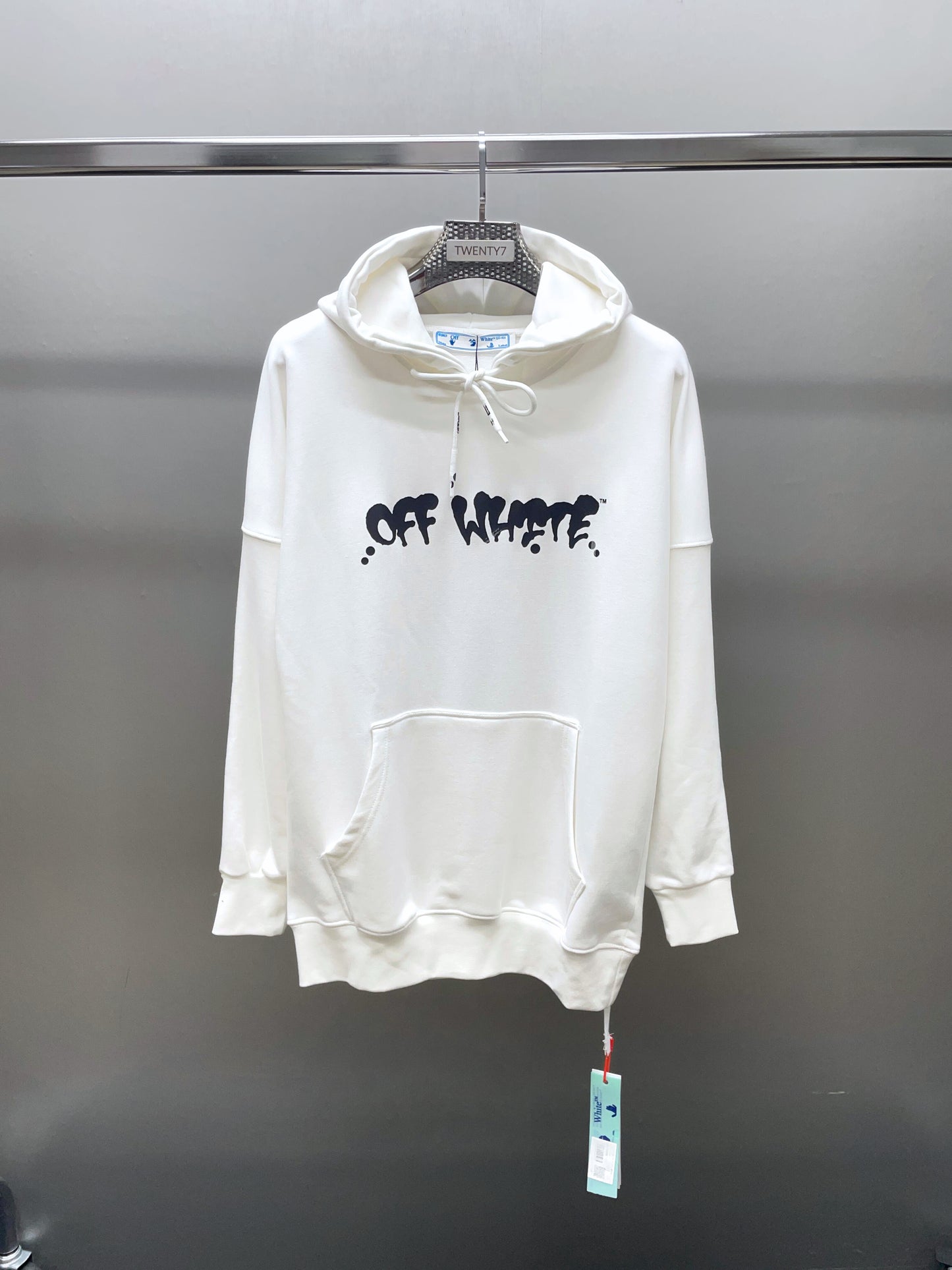 OFF WHITE